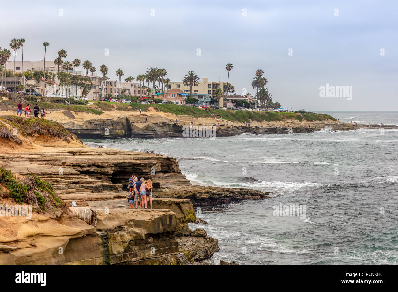 La Jolla Cove est une petite crique pittoresque et de la plage qui est entourée par des falaises à La Jolla, San Diego, Californie, USA. Le Cove est protégée en tant que pa Banque D'Images