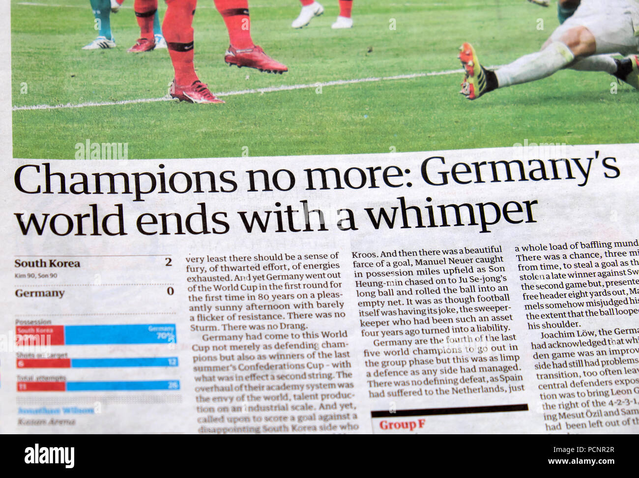 « Champions no More: Le monde de l'Allemagne se termine avec un coup de fouet » le journal Guardian titre de la coupe du monde article 27 juin 2018 Londres Royaume-Uni Europe Banque D'Images