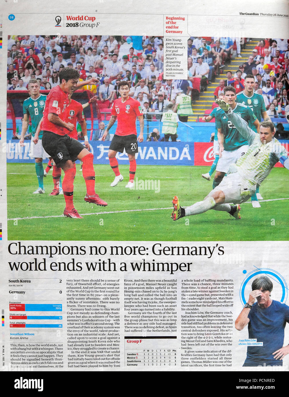 'No more : Champions du monde de l'Allemagne se termine avec un gémissement' Guardian titre de l'article 27 de la Coupe du Monde Juin 2018 Banque D'Images