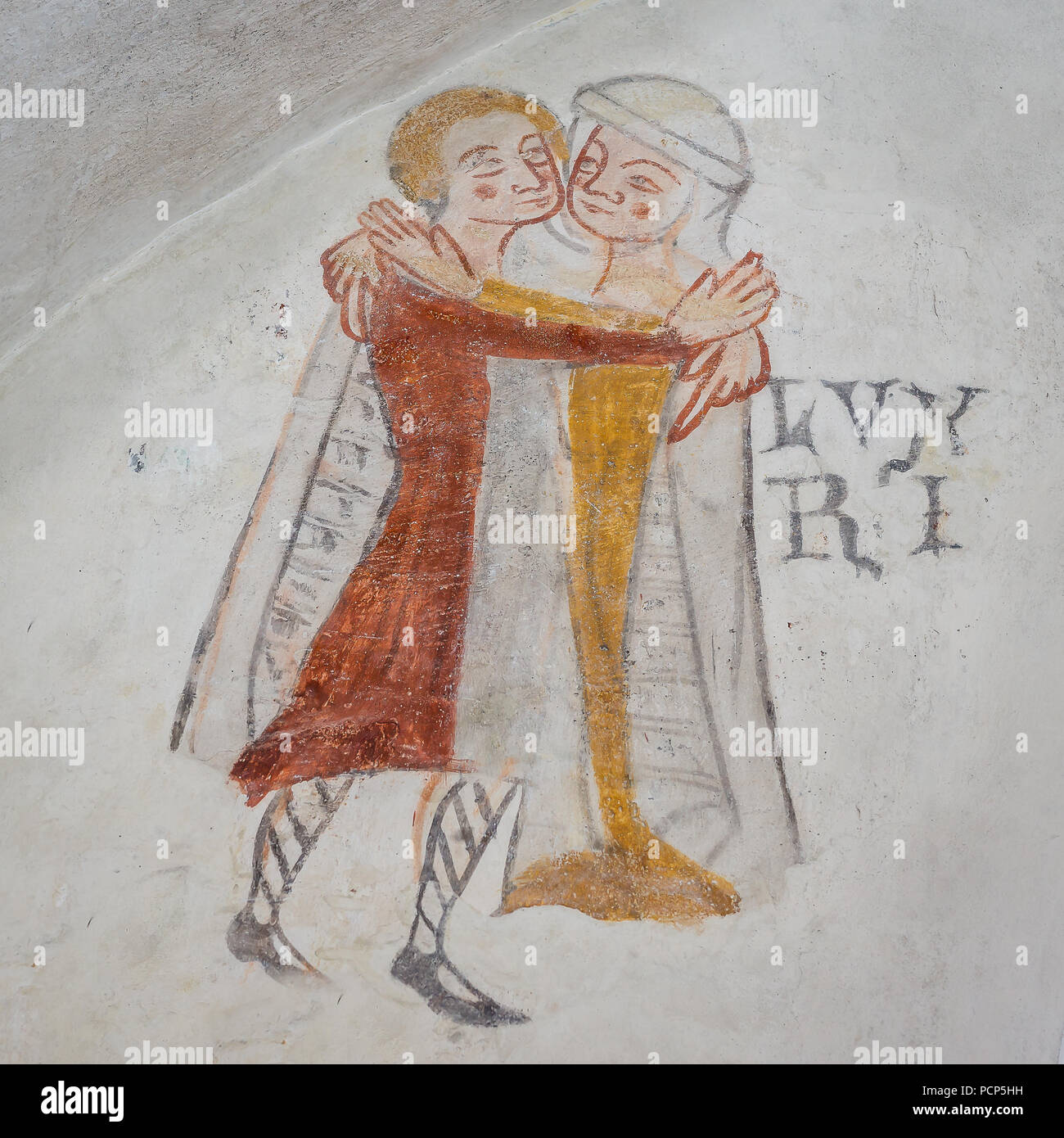 La luxure, l'un des péchés mortels. L'homme et la femme enlacés, une ancienne fresque à Kirkerup gothique église publique, le Danemark, le 3 juillet 2018, Banque D'Images
