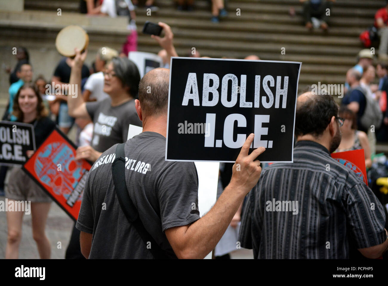 Supprimer 'ICE' rallye sur Wall Street à Manhattan. Banque D'Images