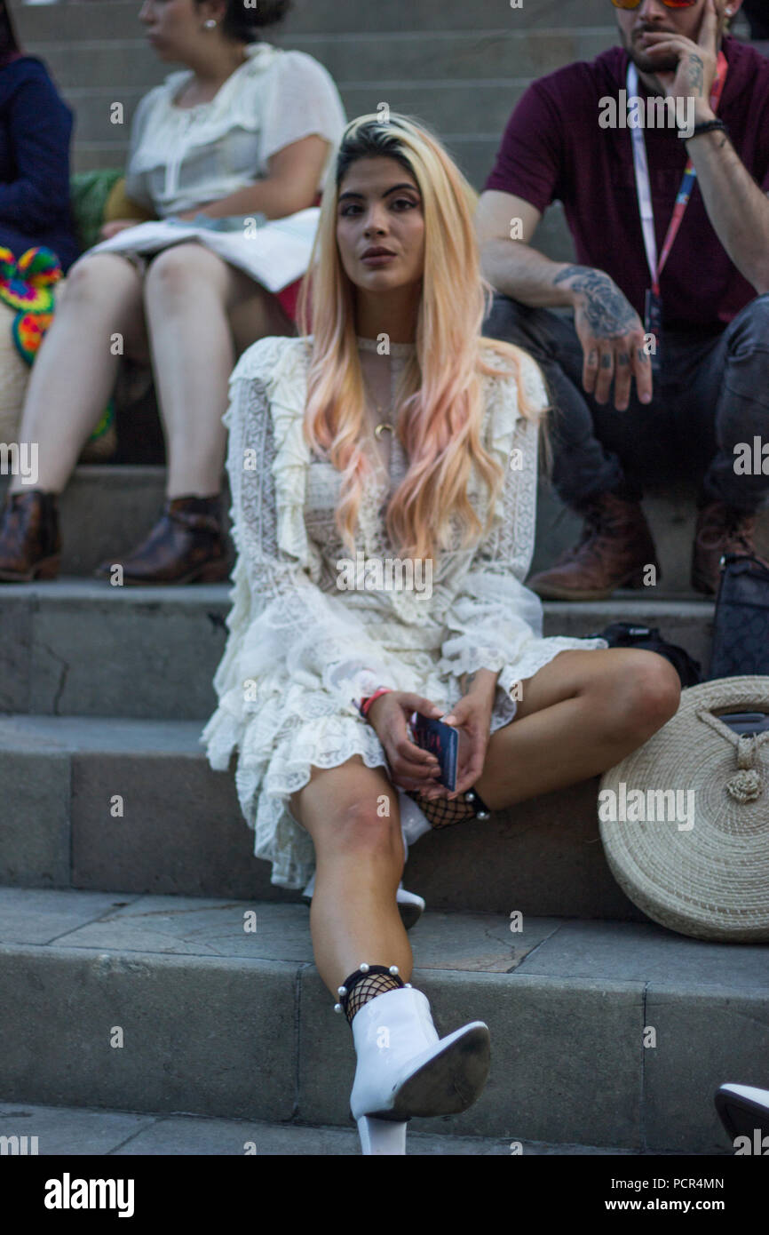 Street style à la Fashion Week de la Colombie, Colombiamoda 2018 à Medellin Banque D'Images