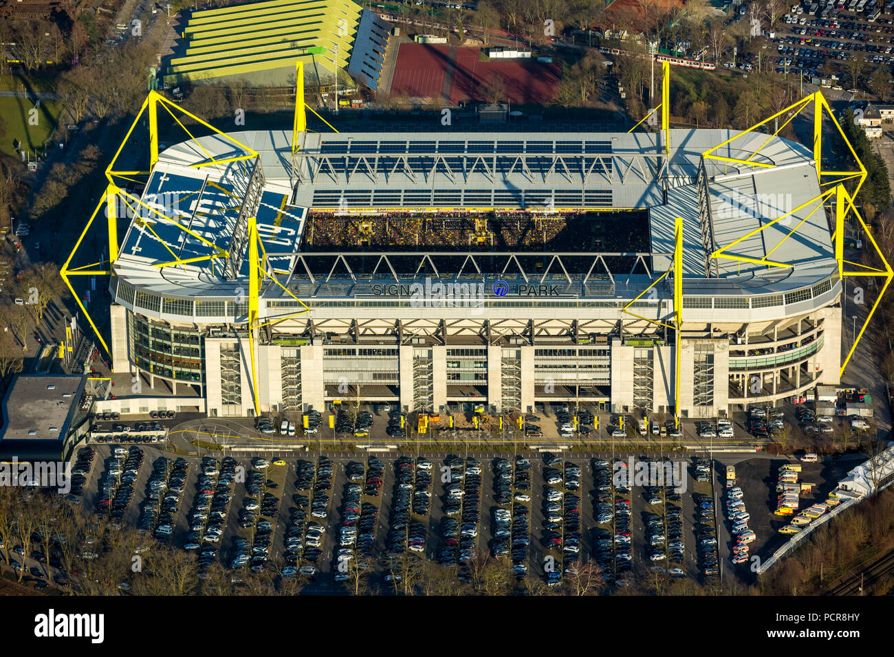 Revier Derby au Signal Iduna Park du Borussia Dortmund, contre le FC Schalke 04 s'est terminé 3 à 0 au Westfalenstadion Dortmund, Dortmund, Ruhr, Rhénanie du Nord-Westphalie, Allemagne Banque D'Images