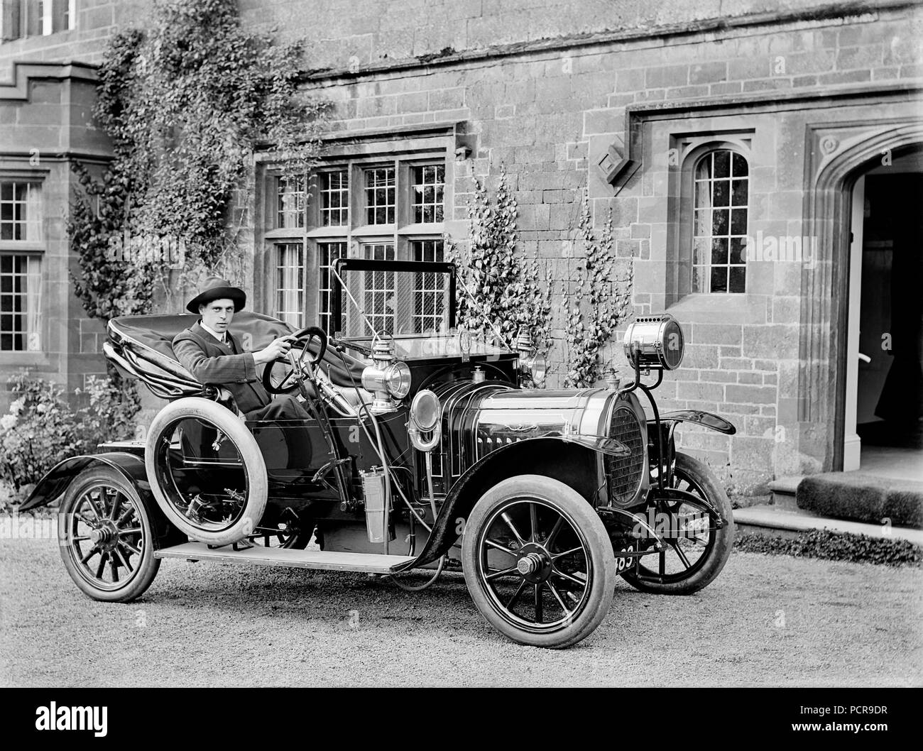 Chenard Walcker motor car, Farnborough Grange, Farnborough, Warwickshire, 1906. Artiste : Alfred Newton & Sons. Banque D'Images