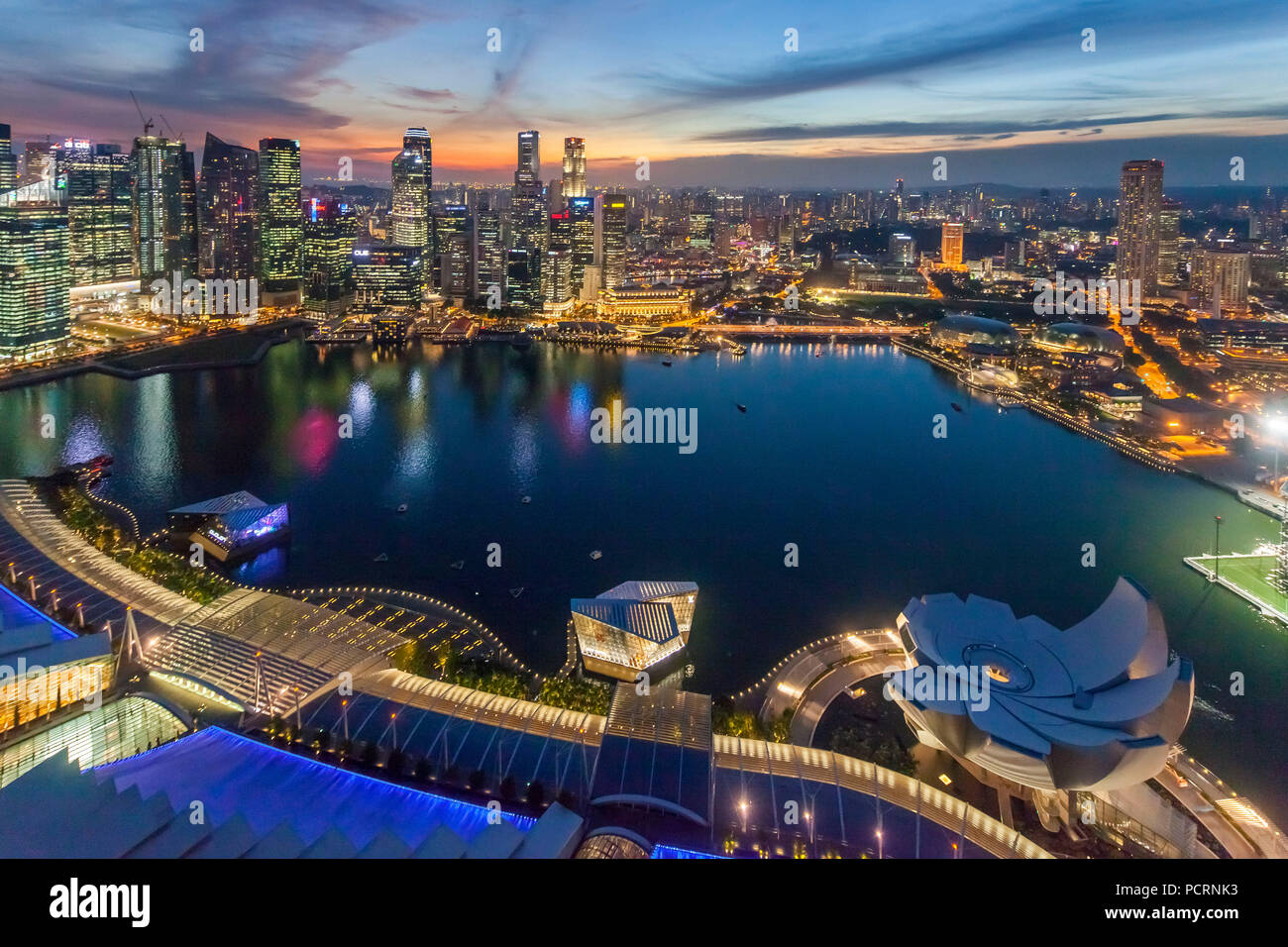 Skyline, nuit, Financial District, Central Business District, Marina Bay, Vue Panoramique, Singapour, Asie, Singapour Banque D'Images