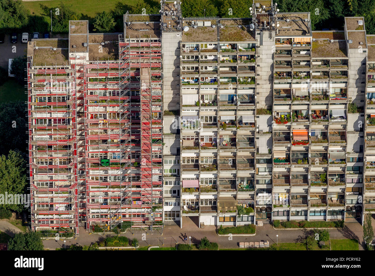Vue aérienne, la restauration de l'Hannibal Hochhaus Dorstfeld, Tenement House, socialement région troublée, construction de béton, immeuble de grande hauteur, Dortmund, Ruhr, Rhénanie du Nord-Westphalie, Allemagne, Europe, Banque D'Images