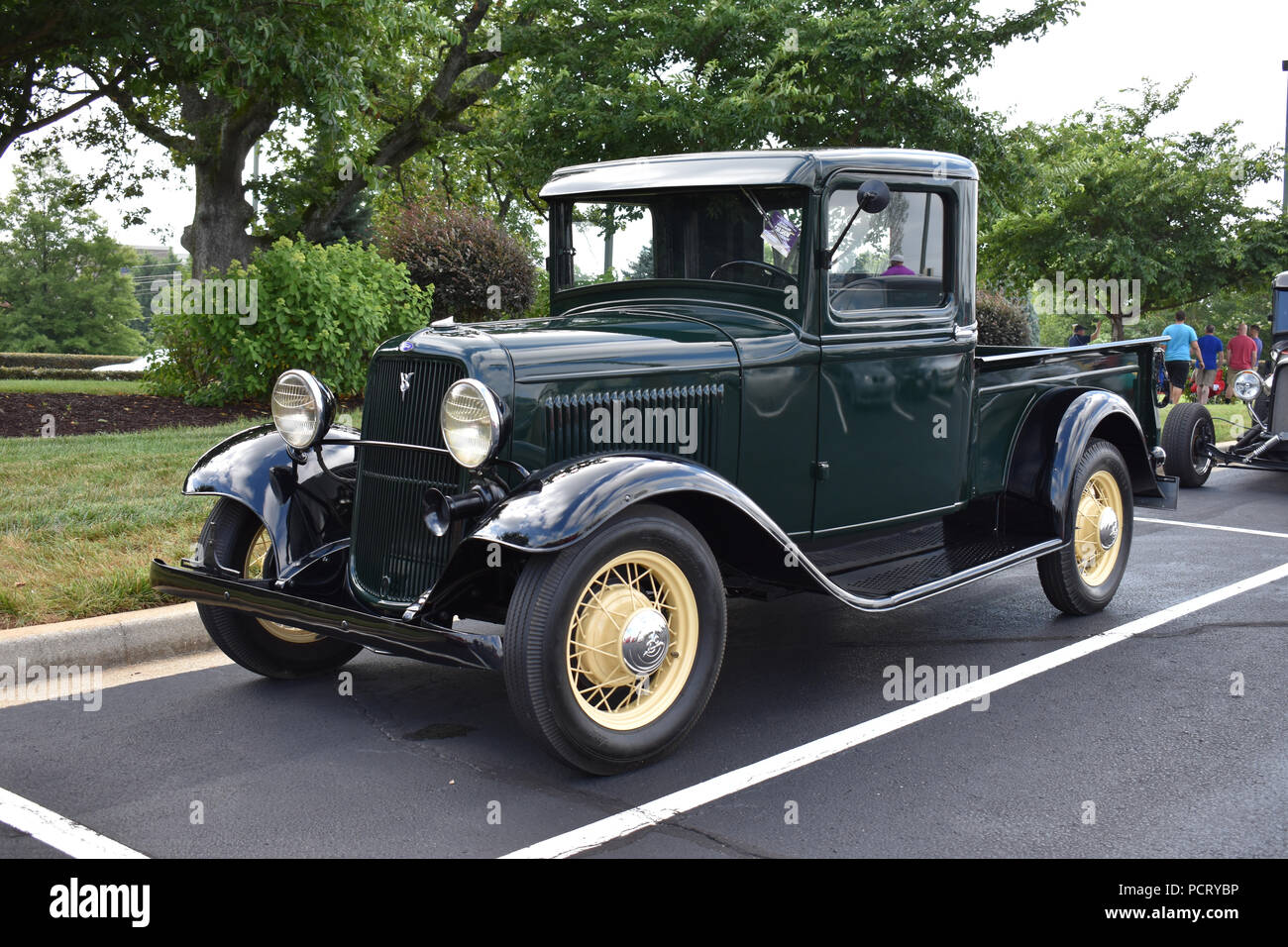 Une camionnette Ford 1933 sur l'affichage à une exposition de voiture. Banque D'Images