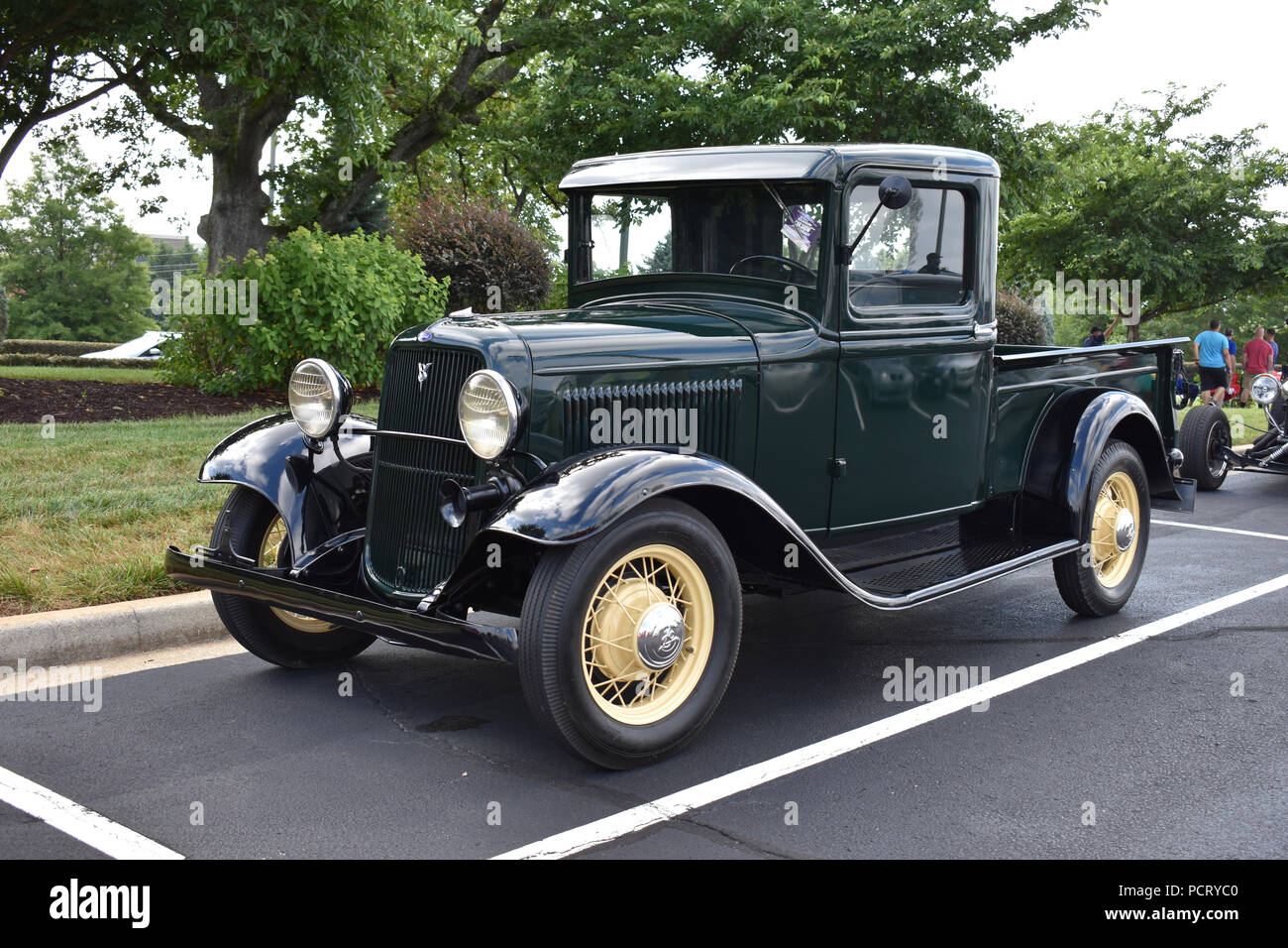 Une camionnette Ford 1933 sur l'affichage à une exposition de voiture. Banque D'Images