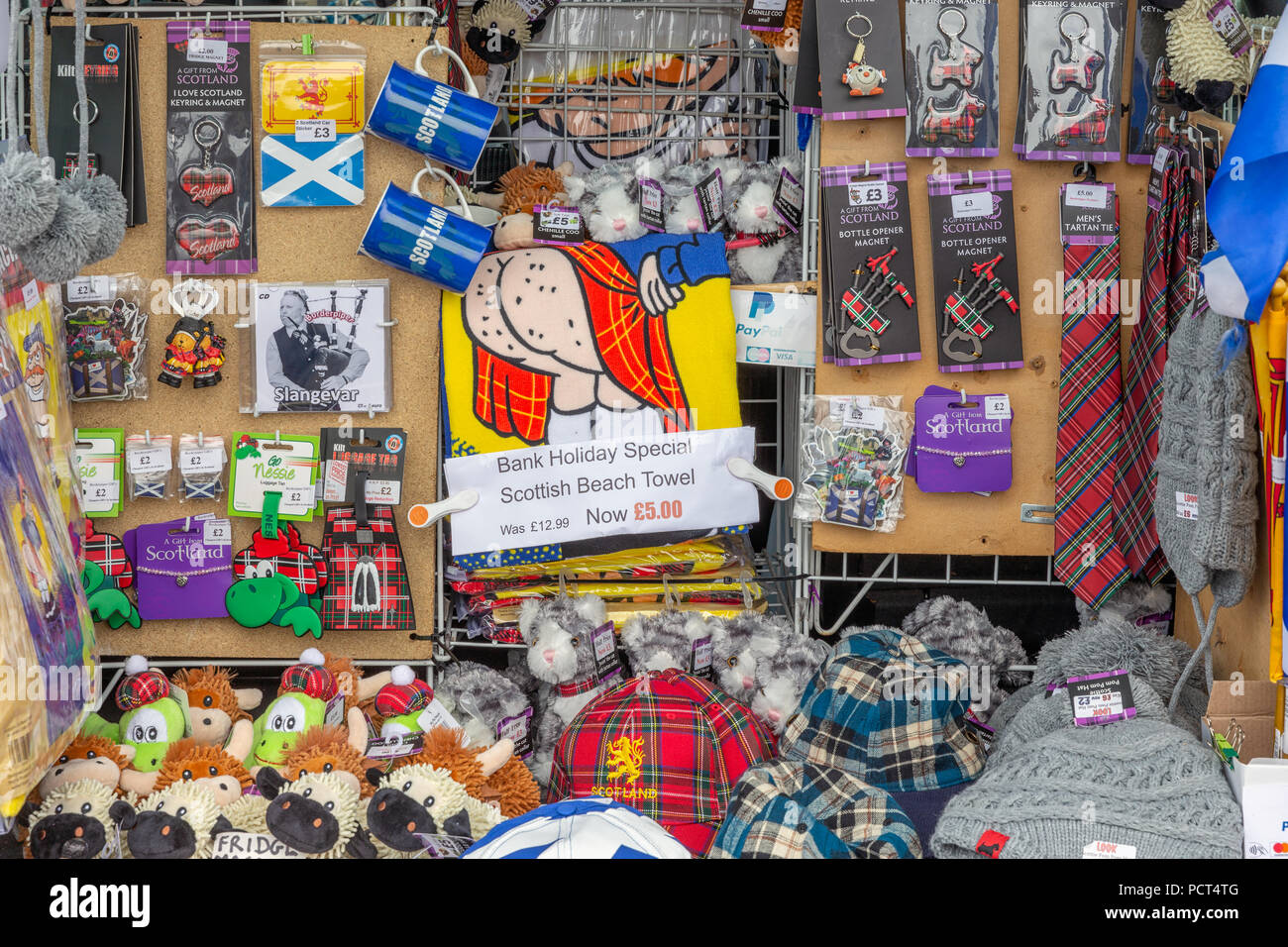 Cadeaux à la frontière avec l'Angleterre et l'Écosse Scottish souvenirs  Photo Stock - Alamy