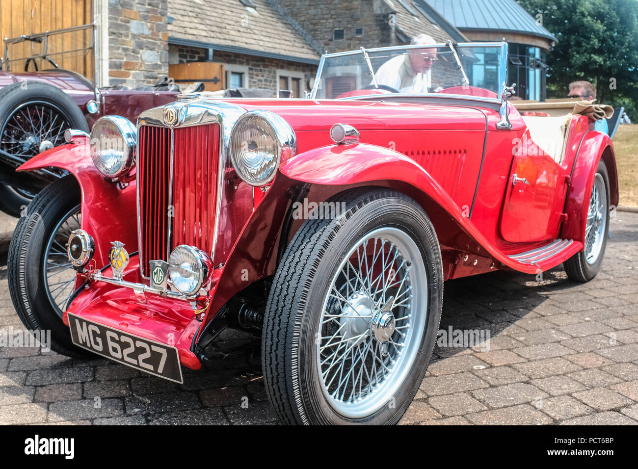 Journée en famille à une voiture classique, qui ont eu lieu lors de l'historique manoir dans la région Caerphilly Nelson de Nouvelle-Galles du Sud. Prises au cours de l'été 2018 Banque D'Images