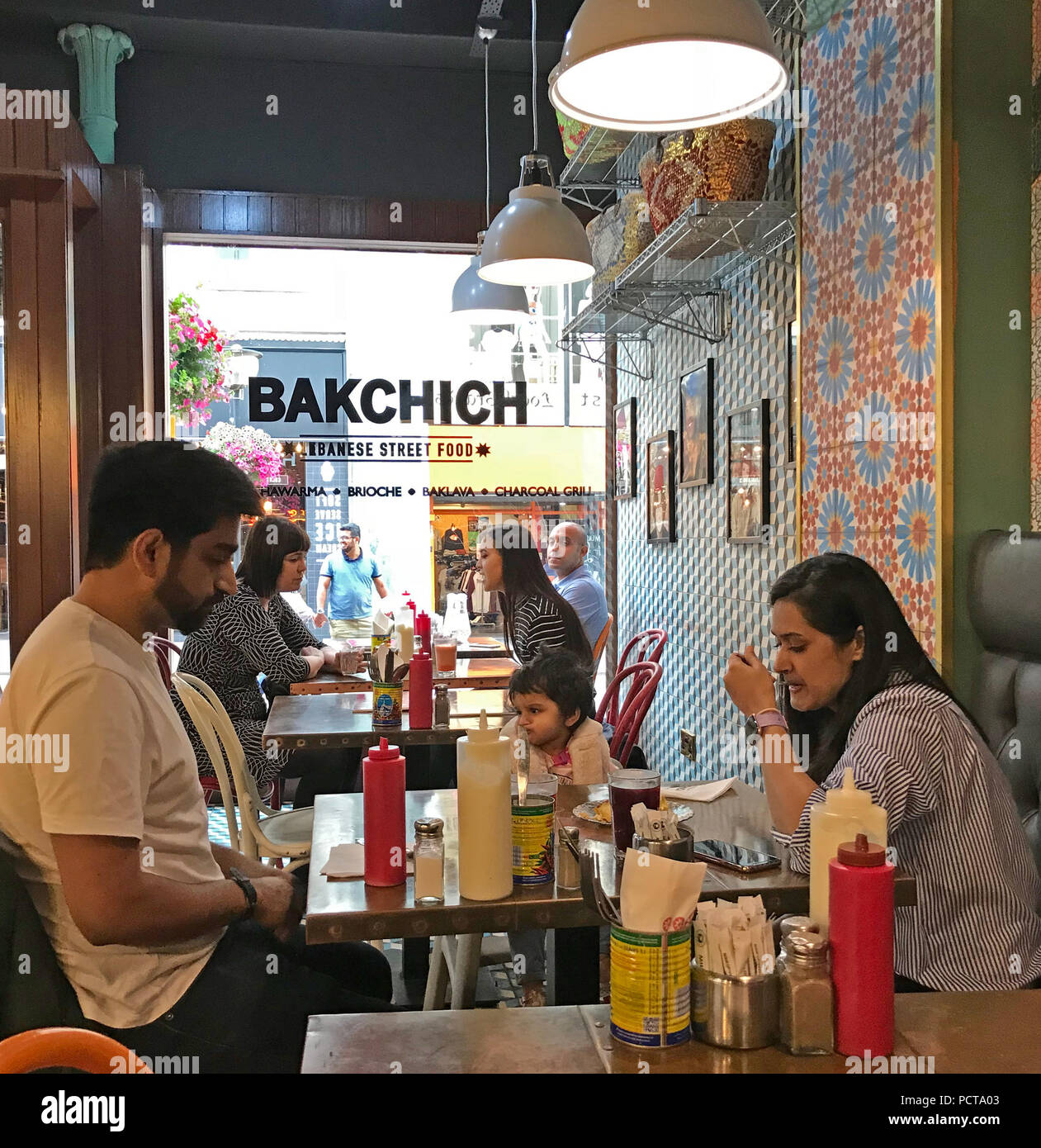 Bakchich, Restaurant Libanais 54 Bold St, Liverpool, UK, L1 4ER Banque D'Images