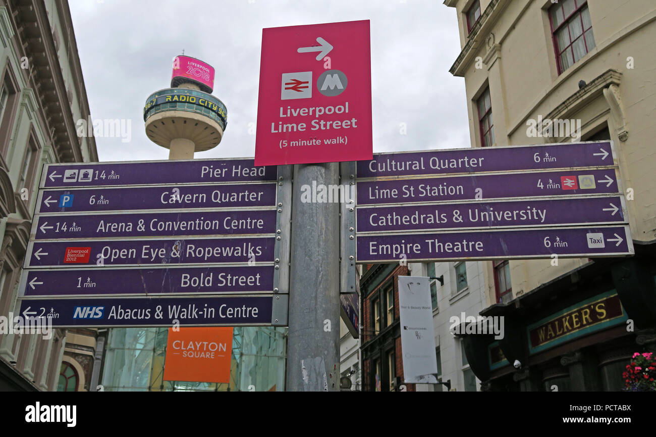 Liverpool et de signalisation touristique Radio City Tower, Church Street, Liverpool, Merseyside, North West England, UK, L1 3AY Banque D'Images
