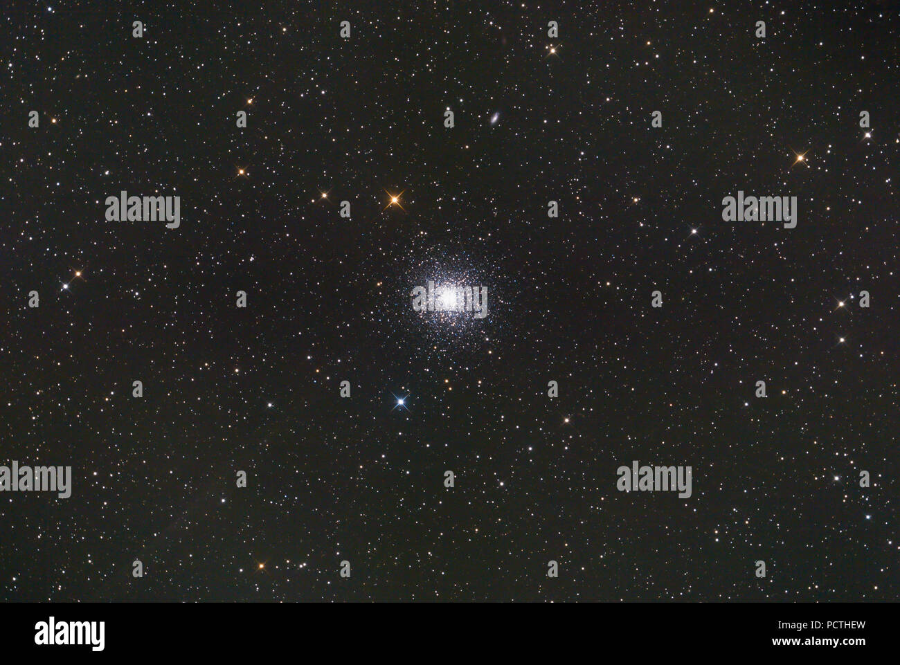 ABEL 2151, l'amas globulaire Banque D'Images