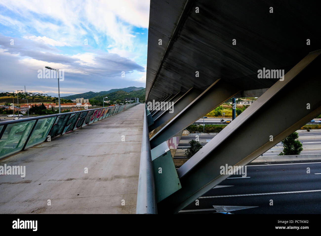 Paysage urbain à Ciutat Meridiana, une zone de la ville de Barcelone de la classe moyenne inférieure residences Banque D'Images