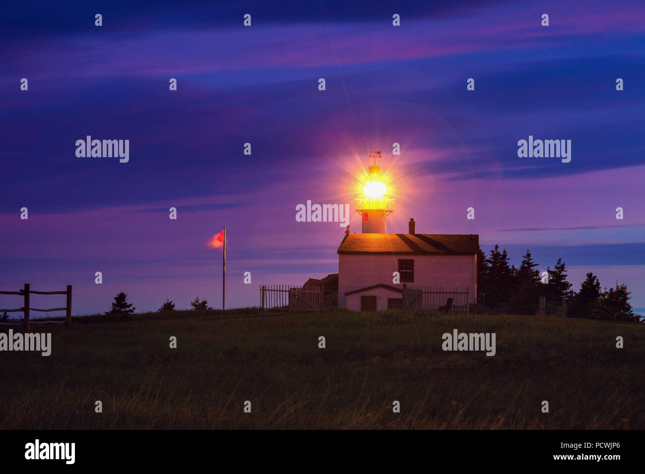 Le phare de Lobster Cove Head. Terre-neuve et Labrador, Canada. Banque D'Images