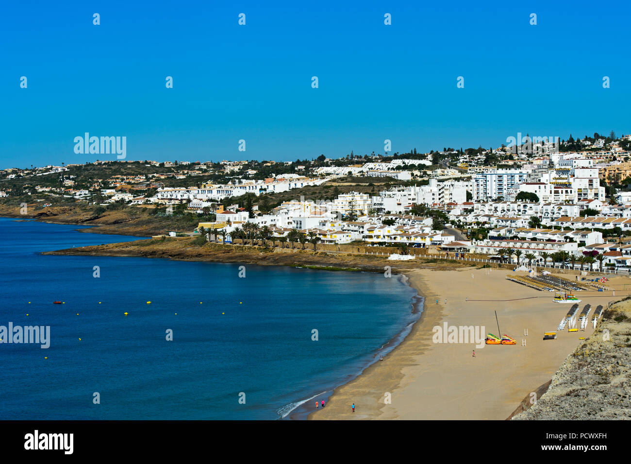 Plage de Praia da Luz, Luz, Algarve, Portugal Banque D'Images