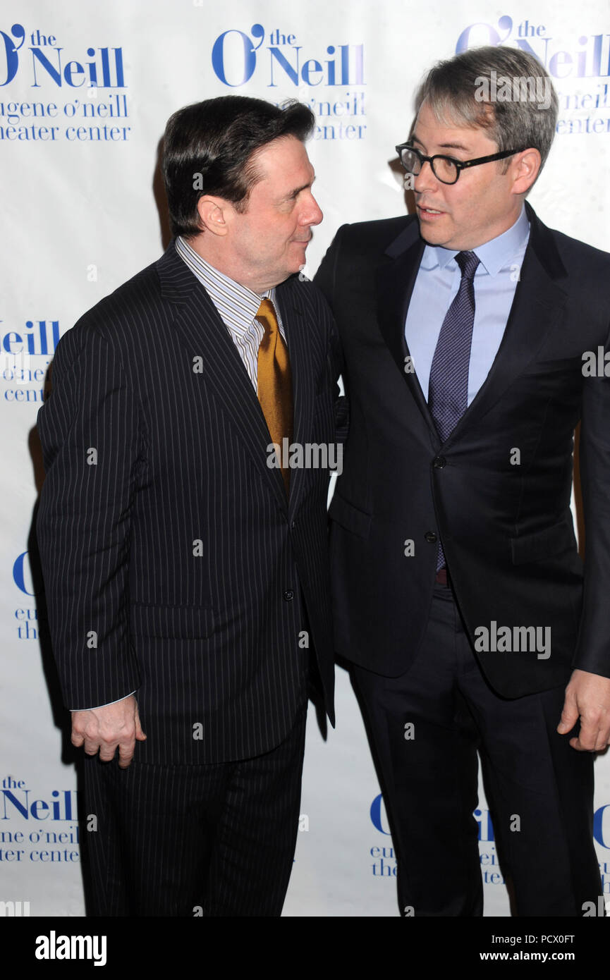 NEW YORK, NY - 13 avril : Nathan Lane, Matthew Broderick assiste à l'Eugene O'Neill Theatre Centre's 15th Annual Monte Cristo Award honorant Nathan Lane à l'Edison Ballroom le 13 avril 2015 à New York City People : Nathan Lane, Matthew Broderick Banque D'Images