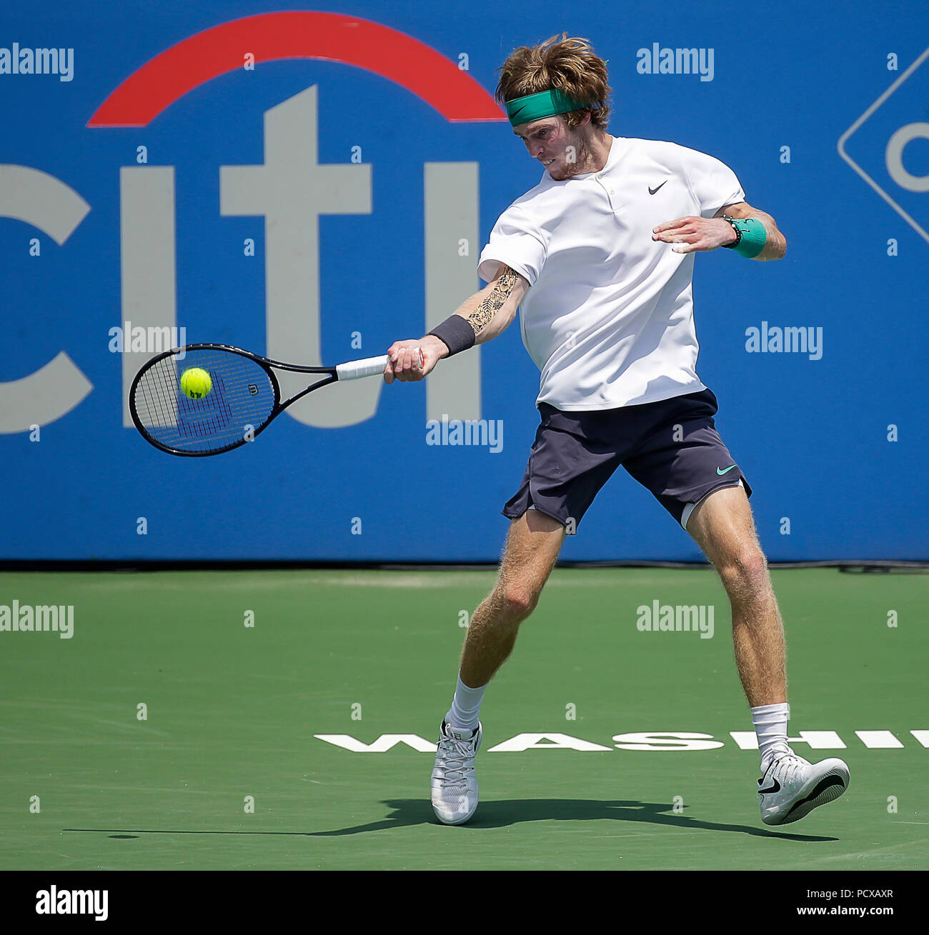 4 août 2018 : Andreï Roublev joue un coup droit tourné lors d'un match de tennis Open de Citi à Rock Creek Park, à Washington DC. Justin Cooper/CSM Banque D'Images