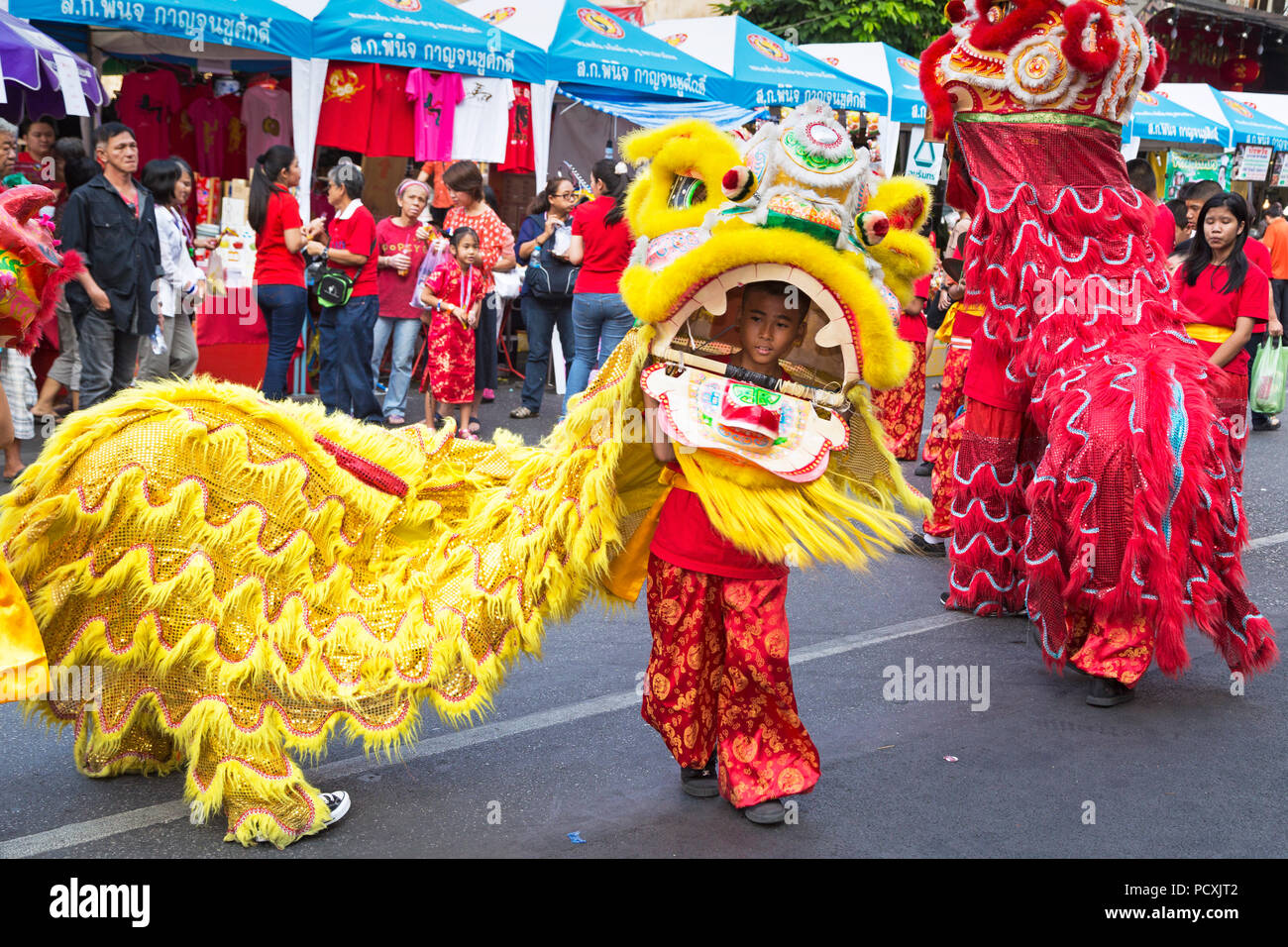 Costume Lion, le Nouvel An Chinois, Chinatown, Yaowarat, Bangkok, Thaïlande Banque D'Images