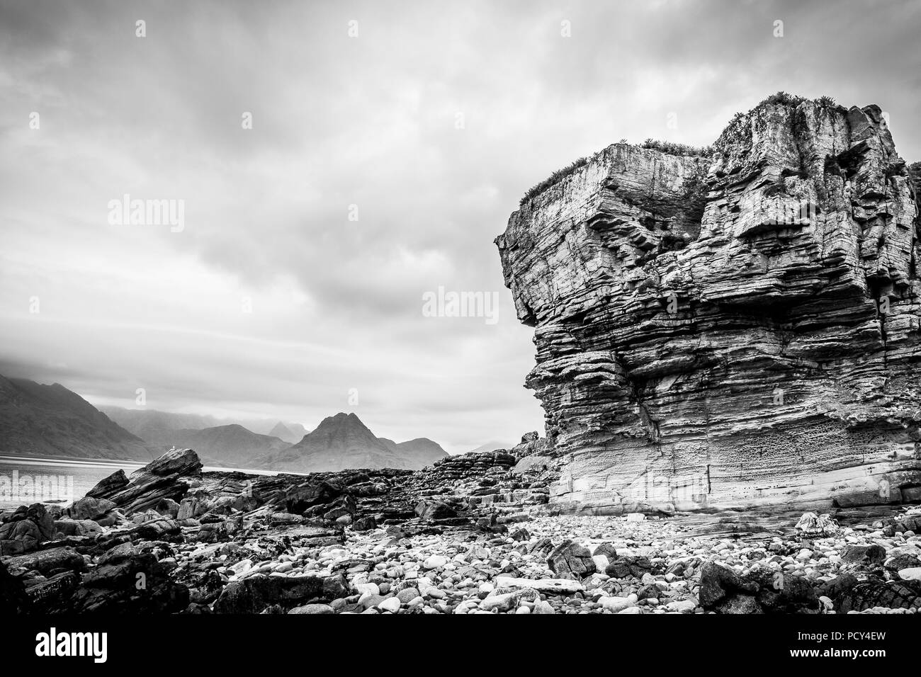 Rock formations trouvés au port d'Elgol à Skye. Banque D'Images