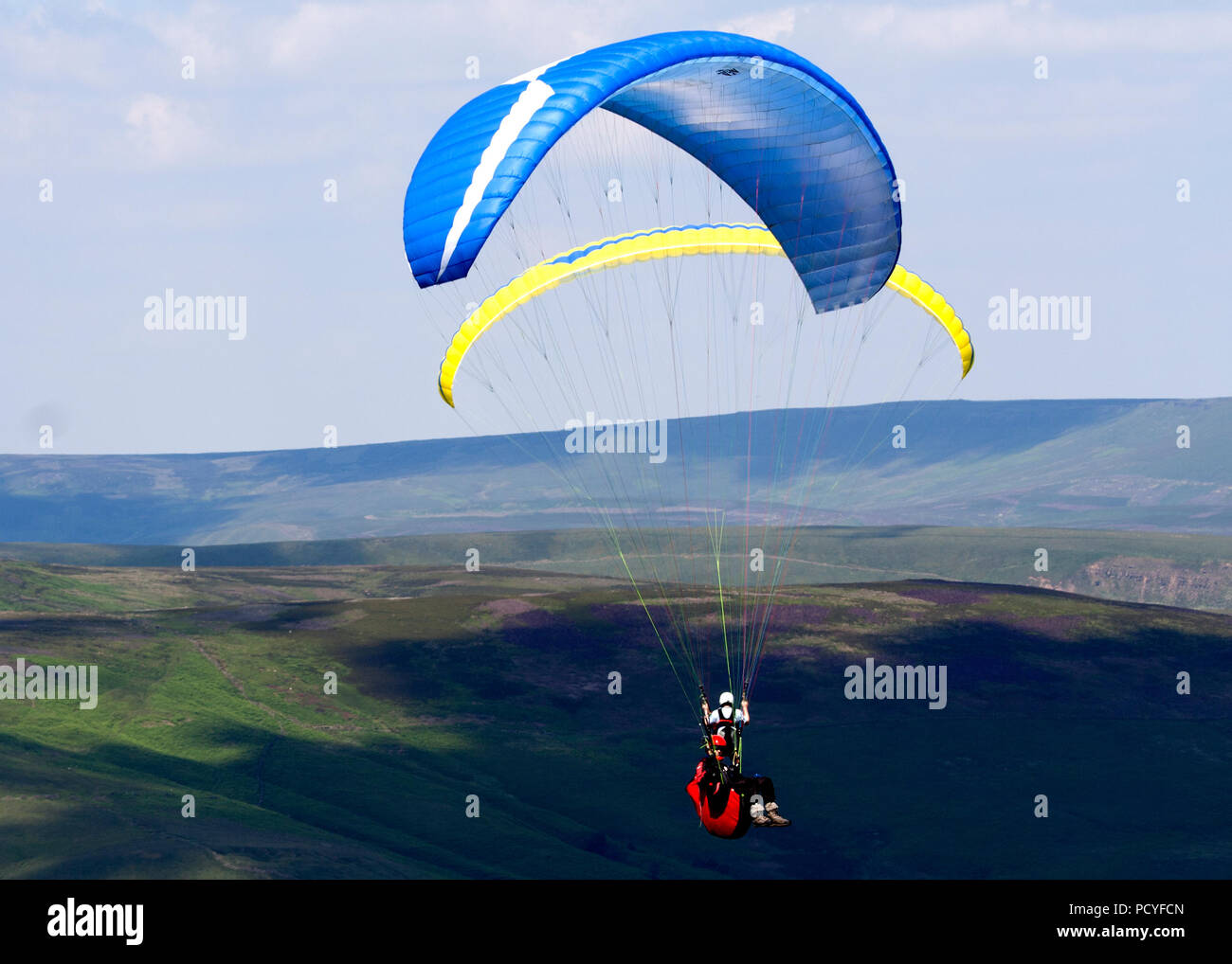 Parapente et deltaplane sur Mam Tor Banque D'Images