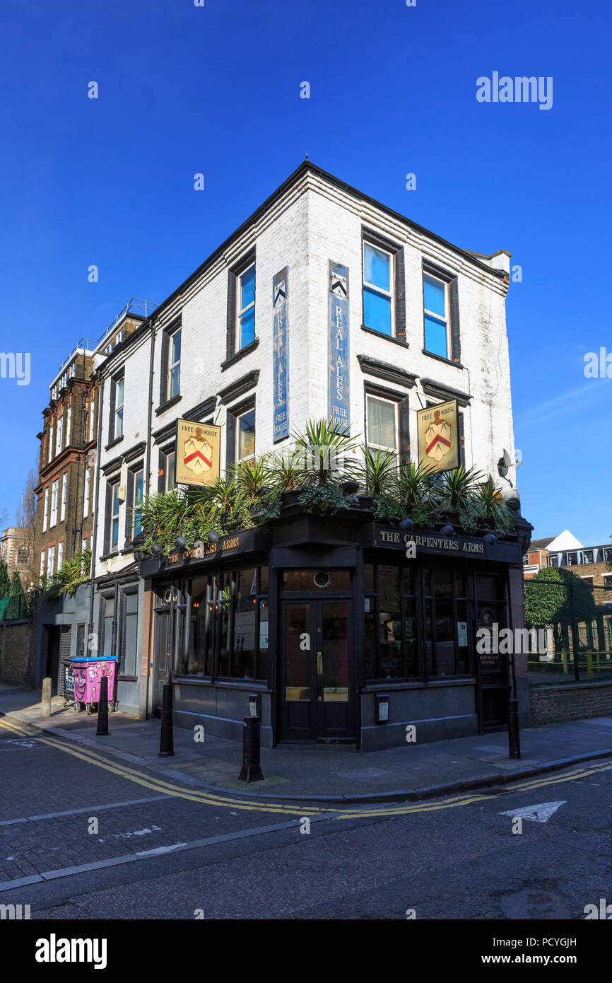 Le Carpenters Arms pub à Bethnal Green, Londres, infâme en étant acheté