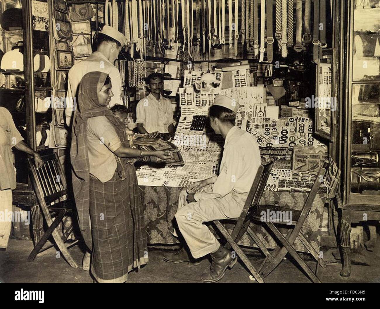 American SIG à un magasin à Calcutta en 1945. Banque D'Images