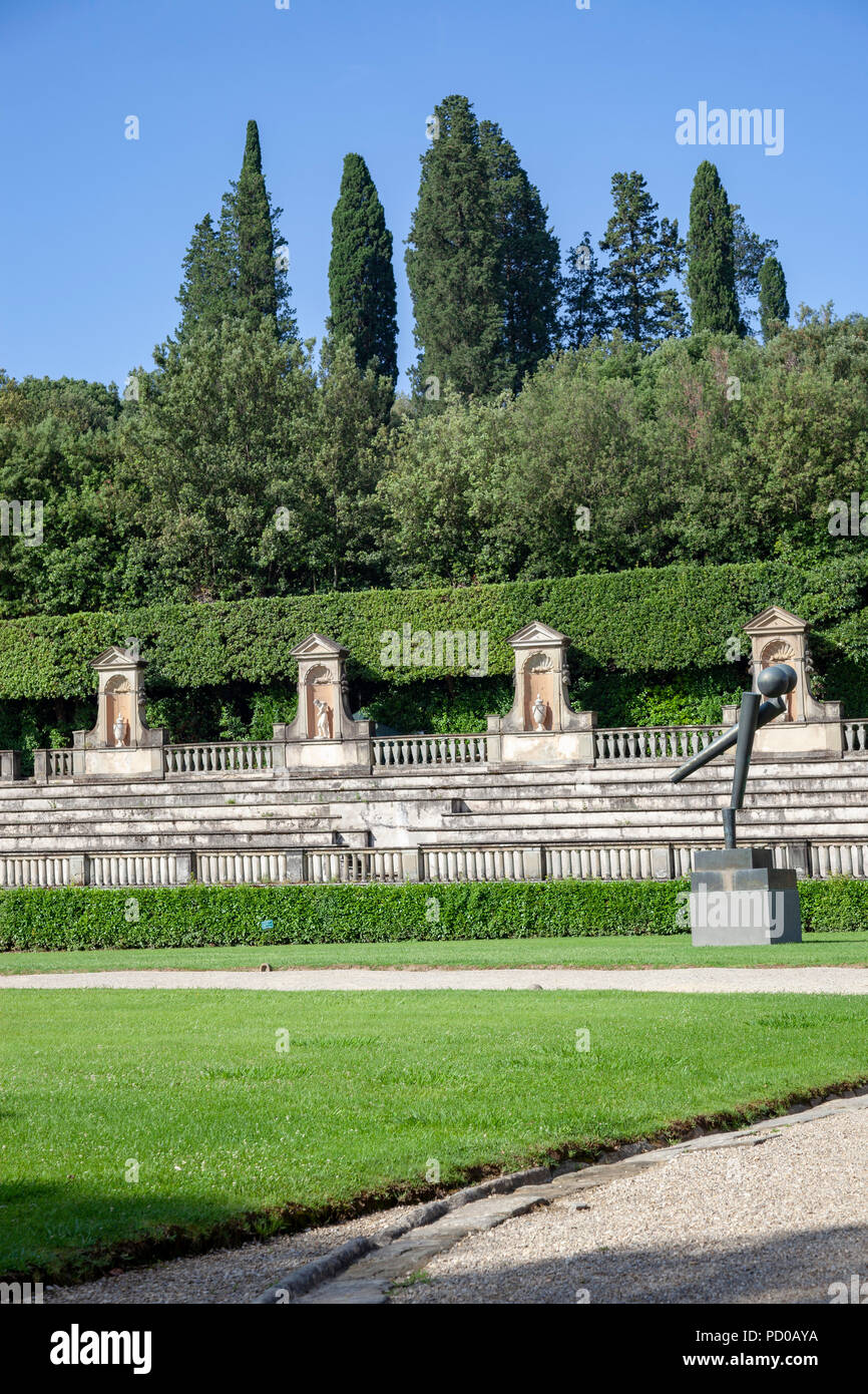 Les vastes jardins de Boboli, à Florence (Toscane - Italie). Dessiné pour orner le palais Pitti, il avait été nécessaire de remodeler l'ensemble de la colline derrière Banque D'Images