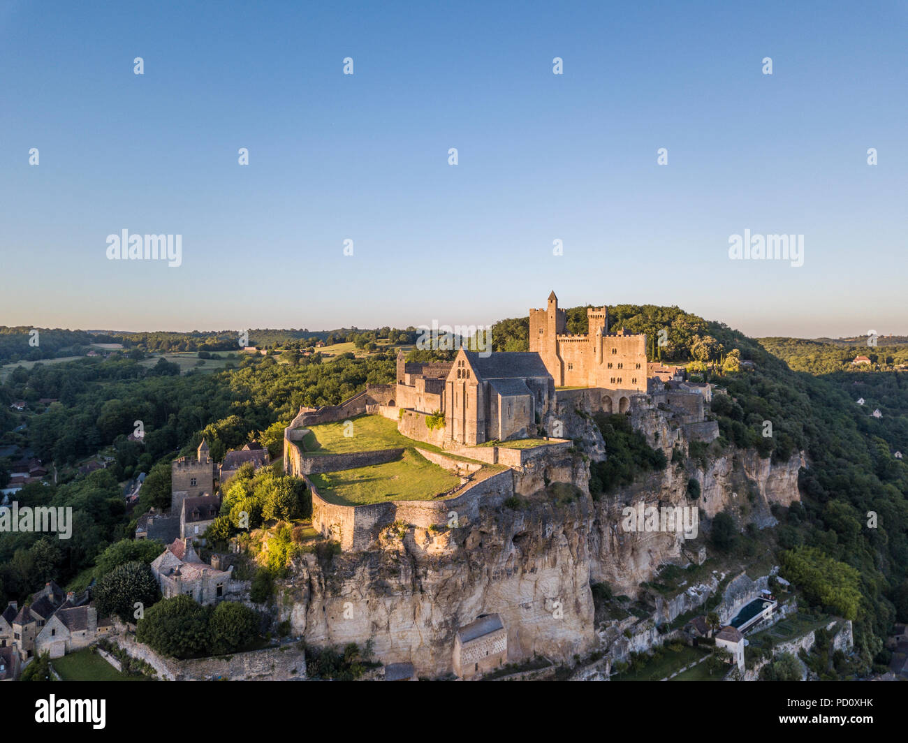 Vue aérienne du château de Beynac, France Banque D'Images