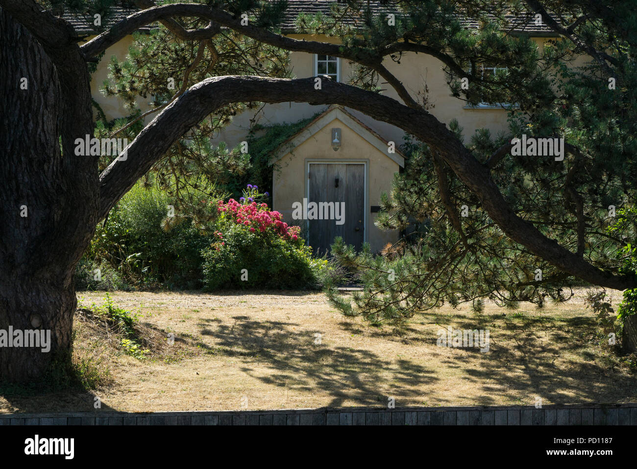 Porte chambre définie en vertu de la direction générale de l'arche Banque D'Images