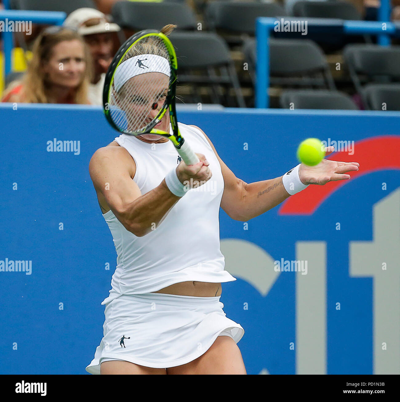 Washington, USA. 5 août 2018 : Svetlana Kuznetsova joue un coup pendant la finale de l'Open de tennis de Citi match à Rock Creek Park, à Washington DC. Justin Cooper/CSM Banque D'Images