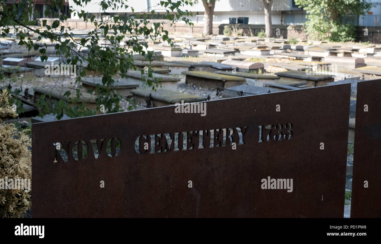 Cimetière de novo à Queen Mary University de Londres. Cimetière juif historique situé dans le Mile End, East End de Londres. Banque D'Images