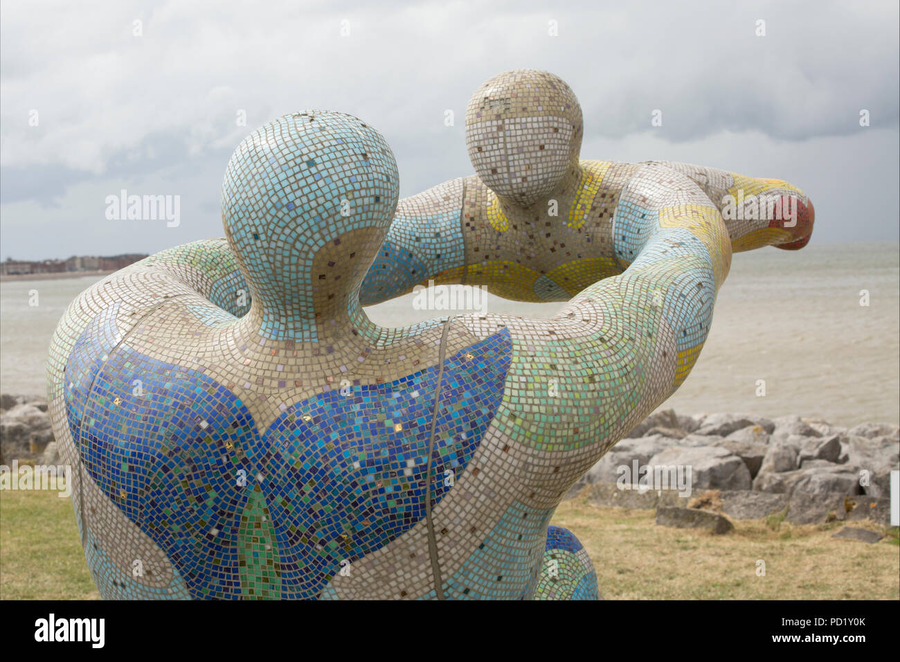 Une sculpture de l'artiste Lancaster Shane Johnstone intitulée Vénus et Cupidon- l'amour, la plus belle des désastres absolus. Le travail est également connu sous le nom de Mo Banque D'Images