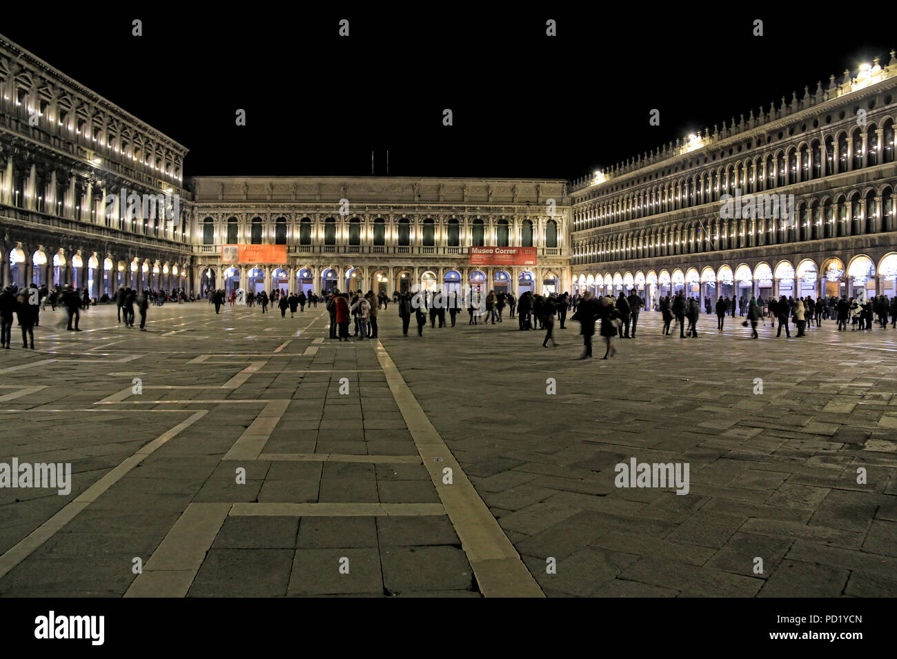 Célébrations de la veille du Nouvel An sur la Piazza San Marco à Venise Banque D'Images