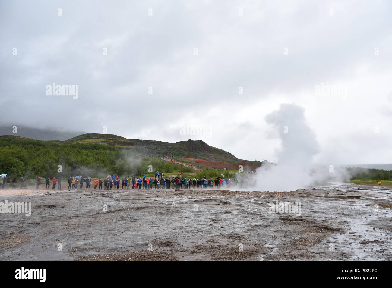 Geysir geyser à hot springs, l'Islande. Juillet, 2018 Banque D'Images