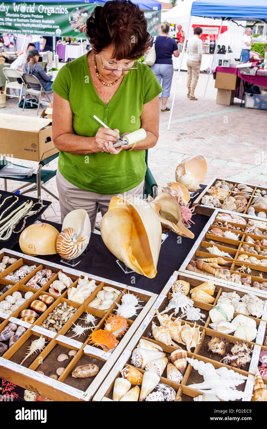 Boca Raton Florida,Palm Beach County,Royal Palm place,Farmers Market,Small business,propriétaire,shopping shopper shoppers magasins marché marchés marketpl Banque D'Images