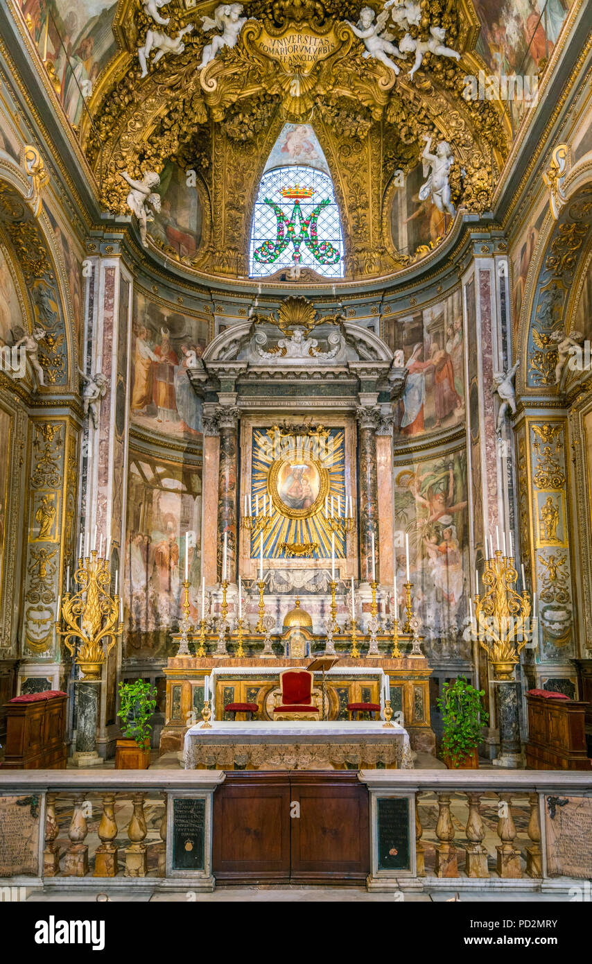 Maître-Autel dans l'église de Santa Maria dell'Orto à Rome, Italie. Banque D'Images
