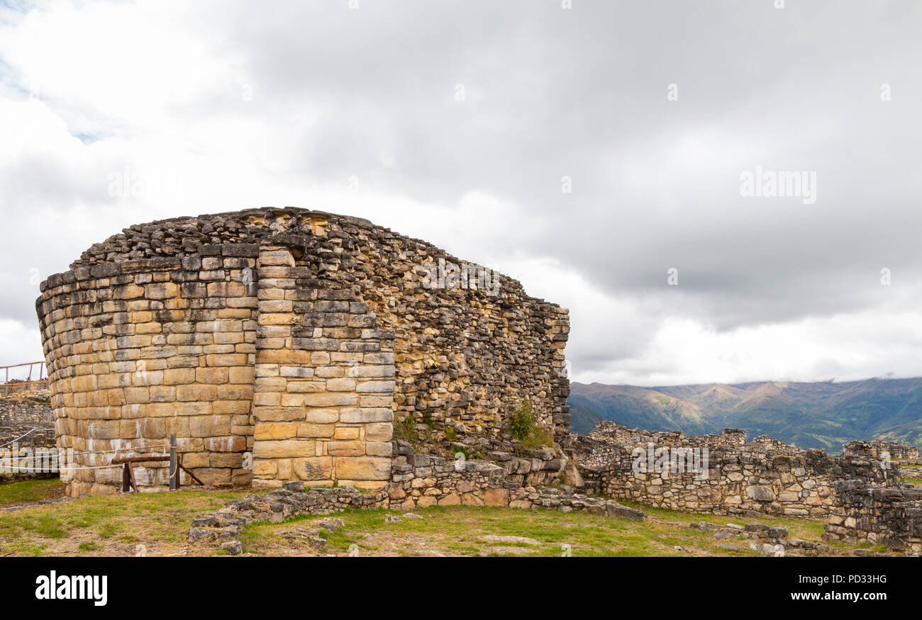 Les ruines de kuelap dans les montagnes andines de la région amazonienne du Pérou Banque D'Images