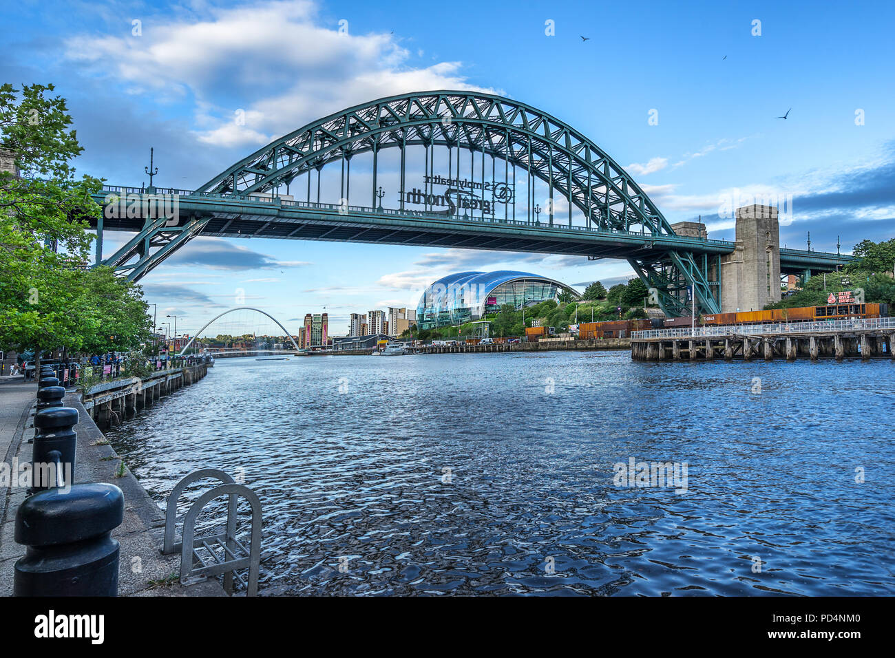 Pont sur la rivière Tyne à Newcastle upon Tyne et Gateshead Banque D'Images