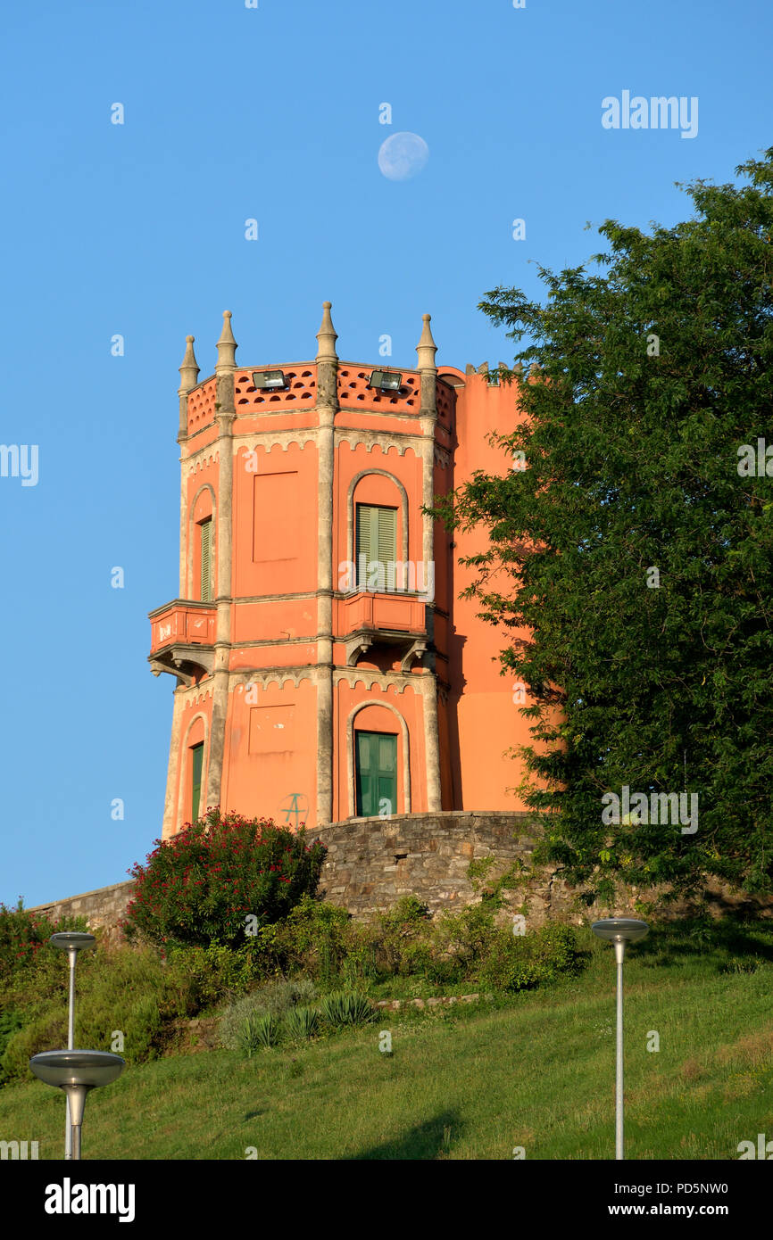 Tour du parc Tessino à l'aube (Torre del Parco de tension) - Lugano Banque D'Images