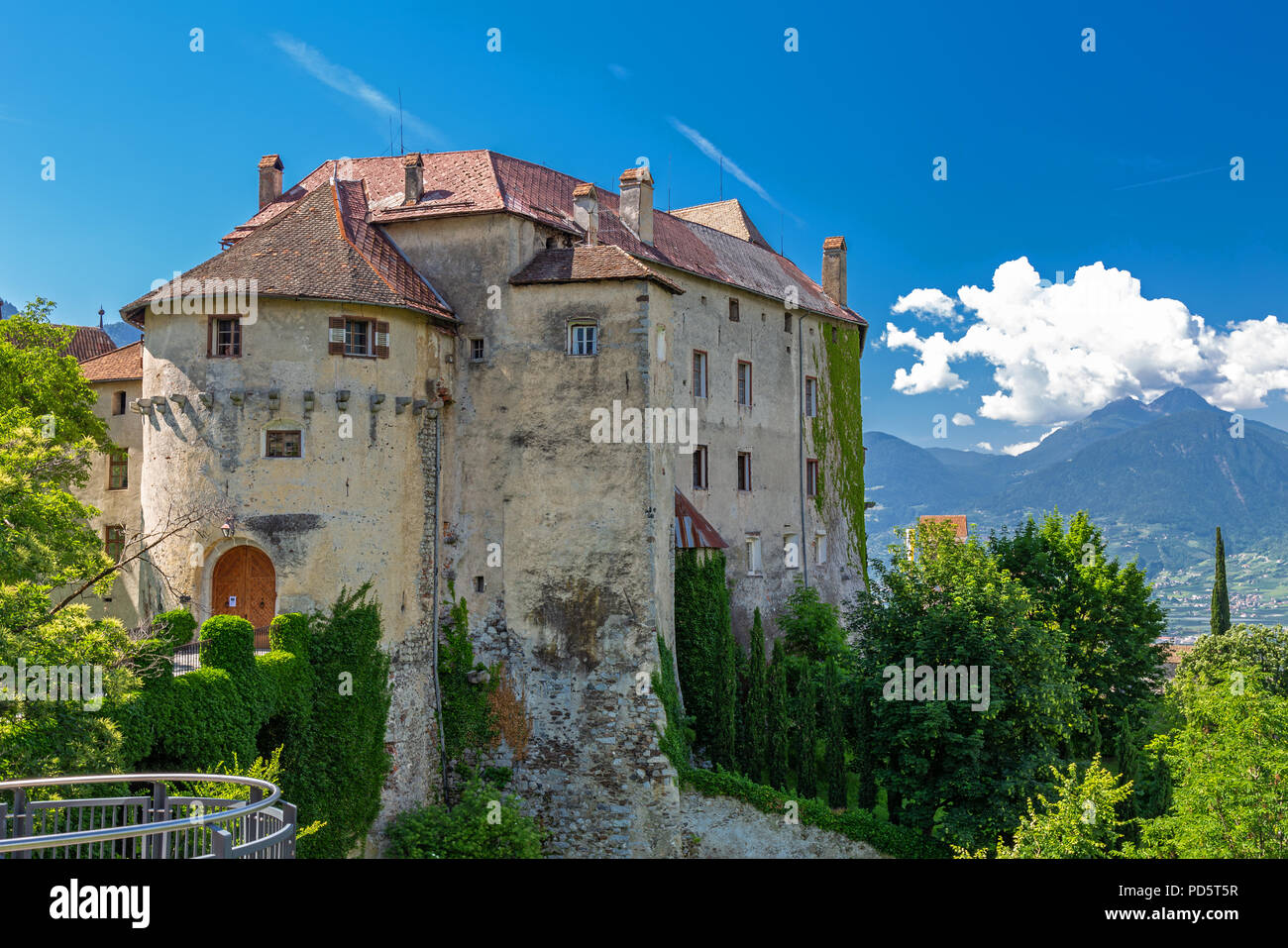 Château de Schenna près de Meran, le Tyrol du Sud Banque D'Images