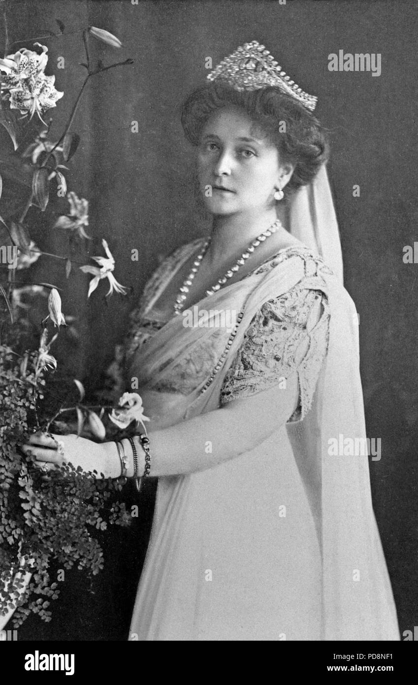 Le Tsar Nicolas II de Russie. 1868-1918. Le dernier empereur de Russie. On voit ici son épouse l'impératrice Alexandra. 1872-1918. Banque D'Images