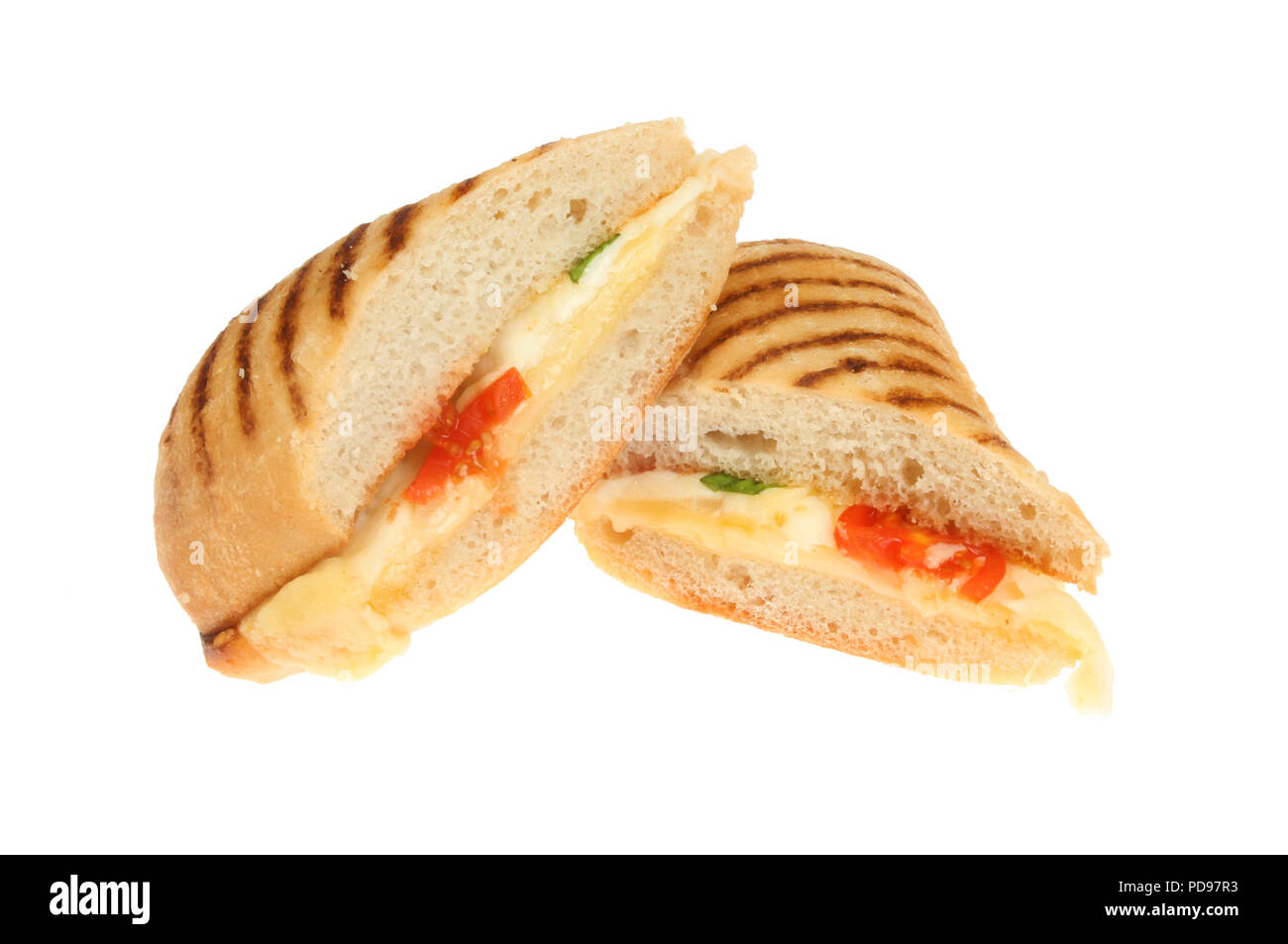 Le fromage et les moitiés de tomate panini isolés contre white Banque D'Images