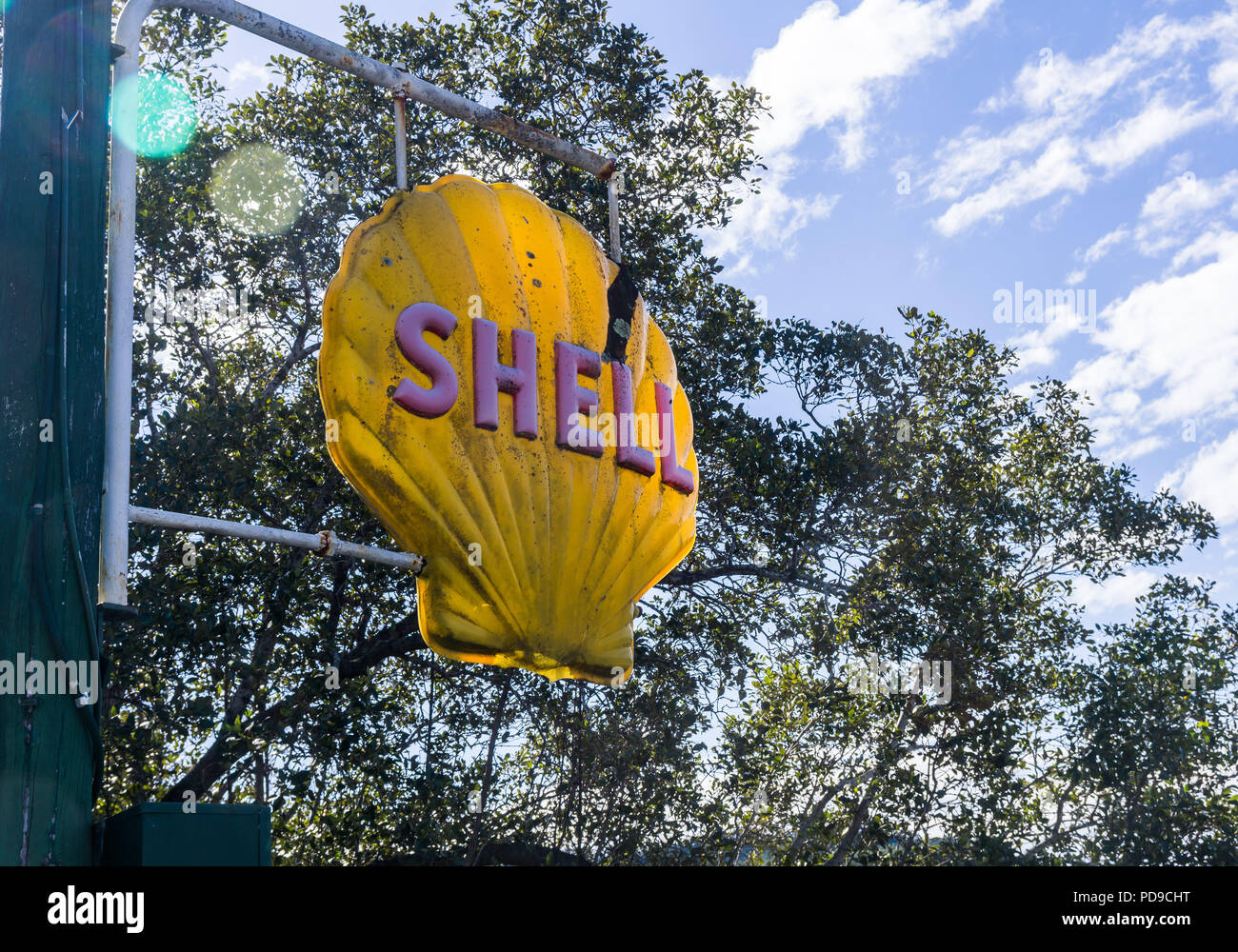 Un vieux Shell Petroleum sign Banque D'Images