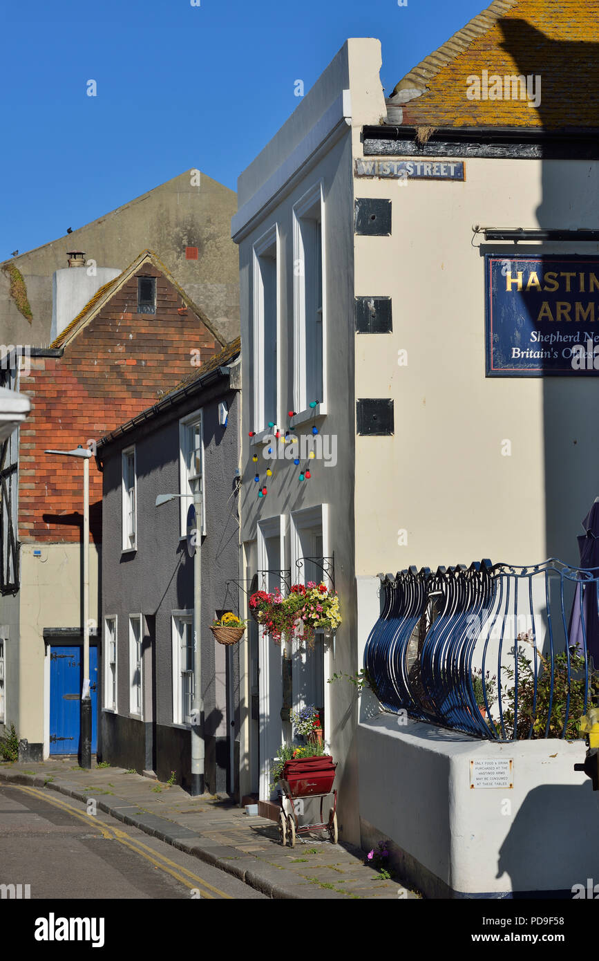 Rue de l'ouest, la vieille ville de Hastings, East Sussex, England, UK Banque D'Images