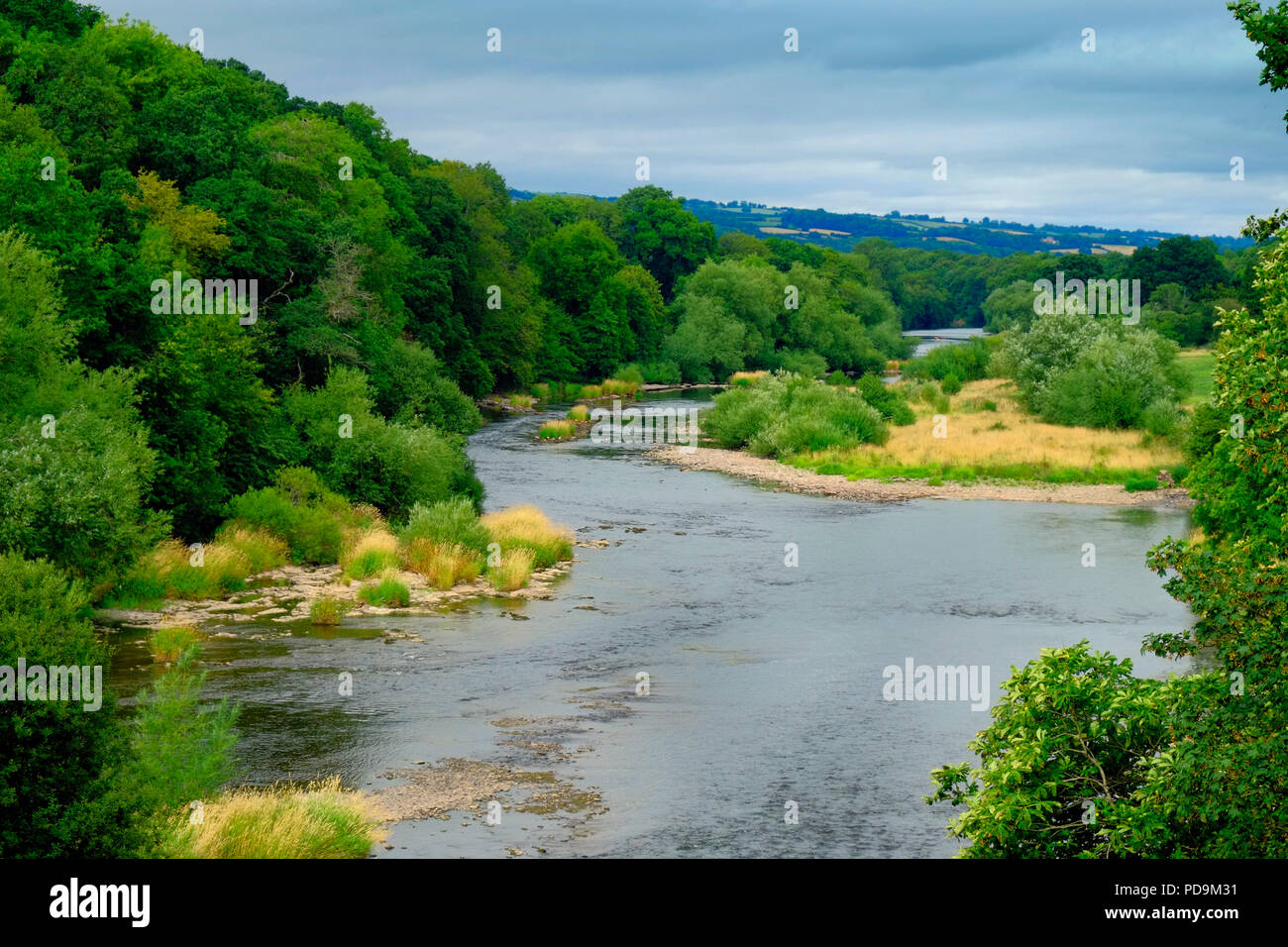 Rivière Wye à Hay-on-Wye, au Pays de Galles, Royaume-Uni. Banque D'Images