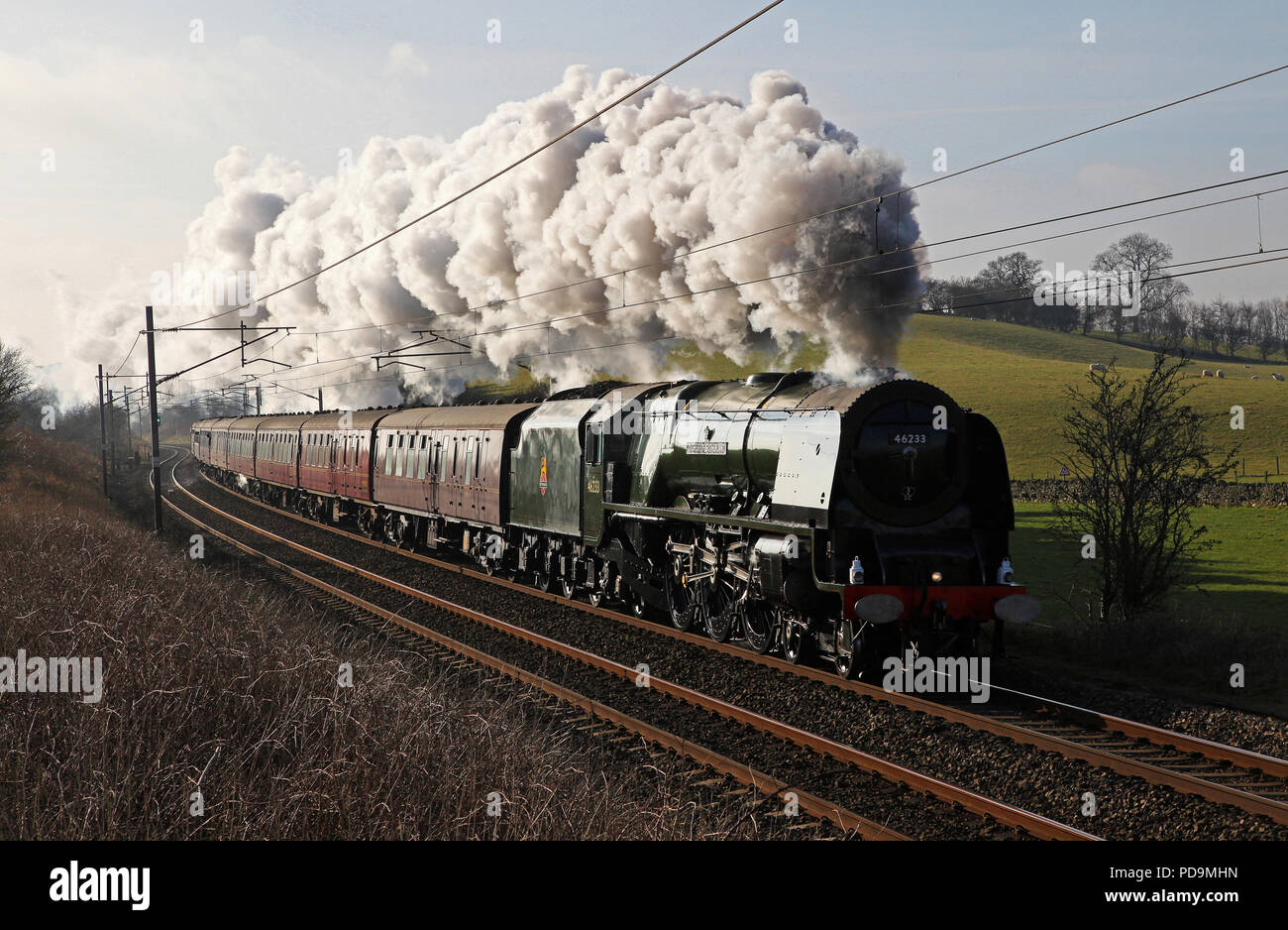 46233 la duchesse de Sutherland Chefs chefs bien passé sur la WCML nr Oxenholme 7.2.15 Banque D'Images