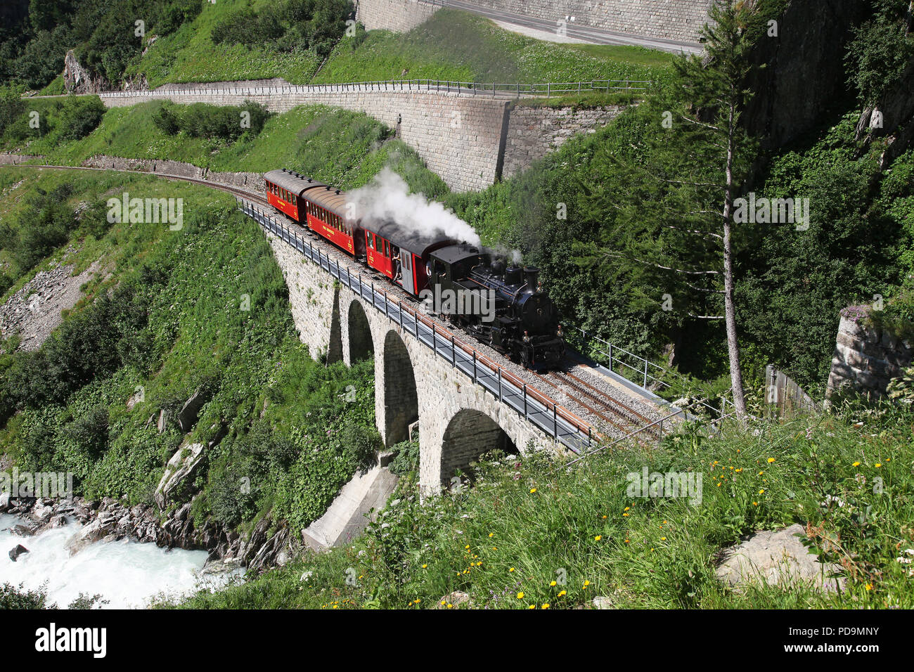 Chemin de fer à vapeur de la Furka que FO9 sur Gletsch approches 11.7.15 Banque D'Images