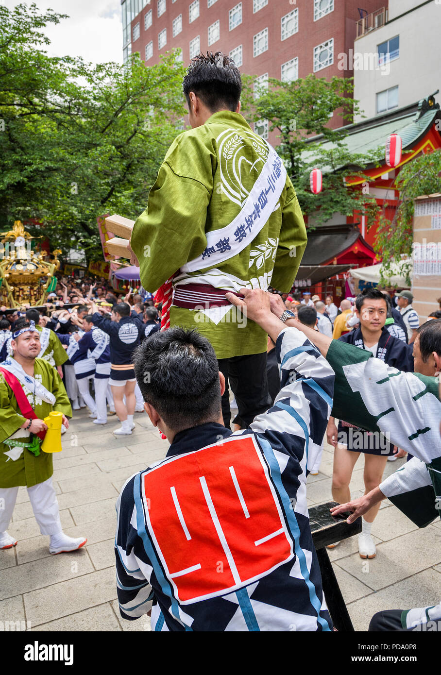 L'île de Honshu, Japon, Tokyo, Kanto, Hanazono Shrine Grand Festival. Banque D'Images