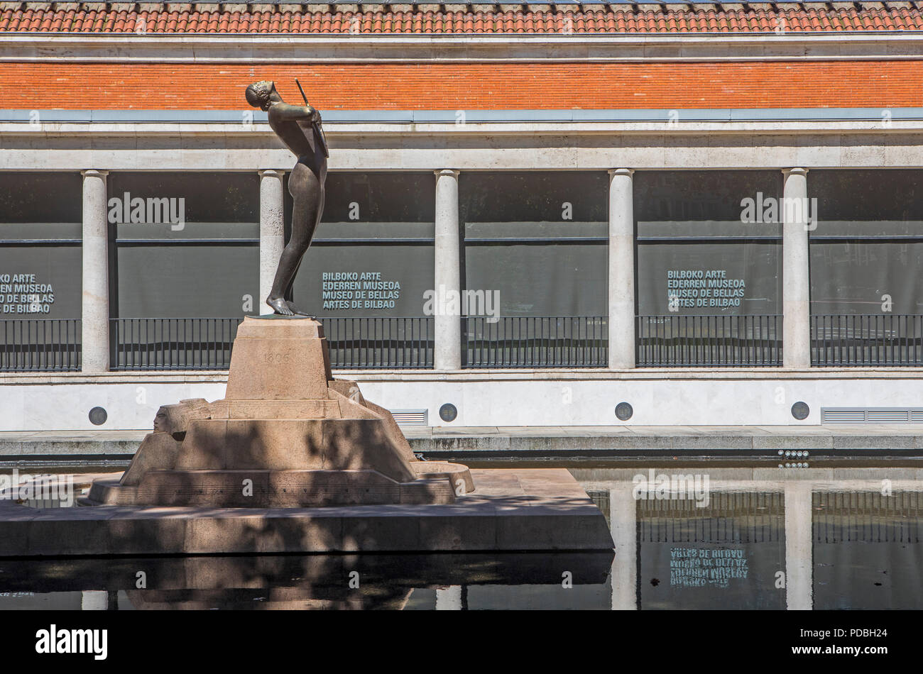 Monument en hommage à Juan Crisóstomo de Arriaga par le sculpteur Francisco Durrio de Madrón, Museo de Bellas Artes ou musée des Beaux-Arts, Bilbao, Espagne Banque D'Images